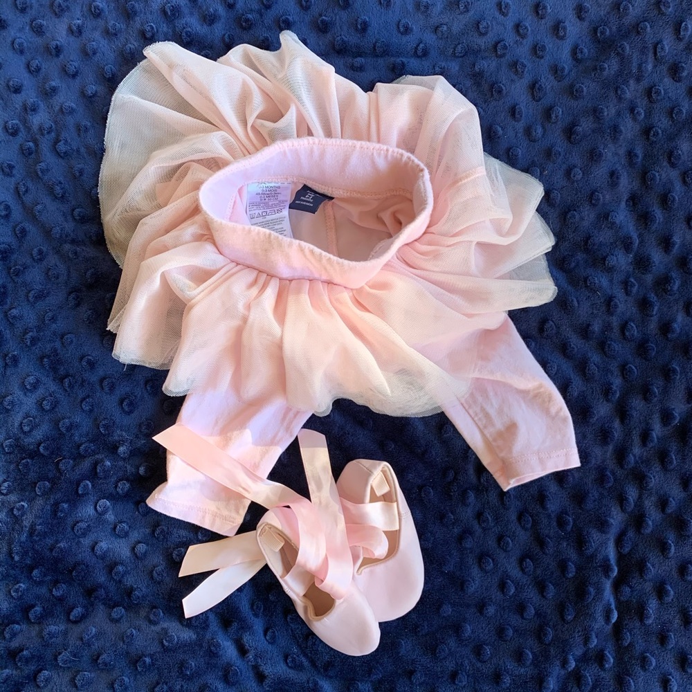 Ballerina baby tutu leggings and ballet shoes